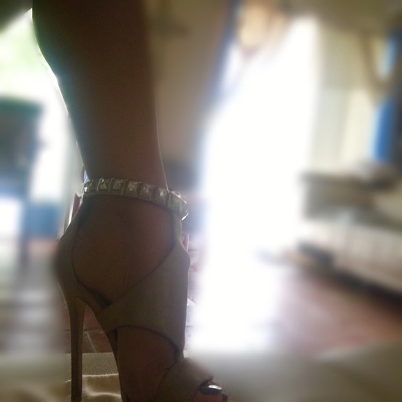 Authentic suede & Swarovski Nude Jimmy choo heels - Picture 2 of 8