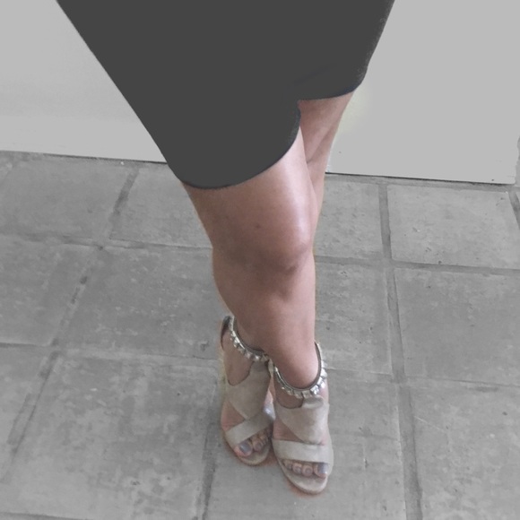 Authentic suede & Swarovski Nude Jimmy choo heels - Picture 5 of 8