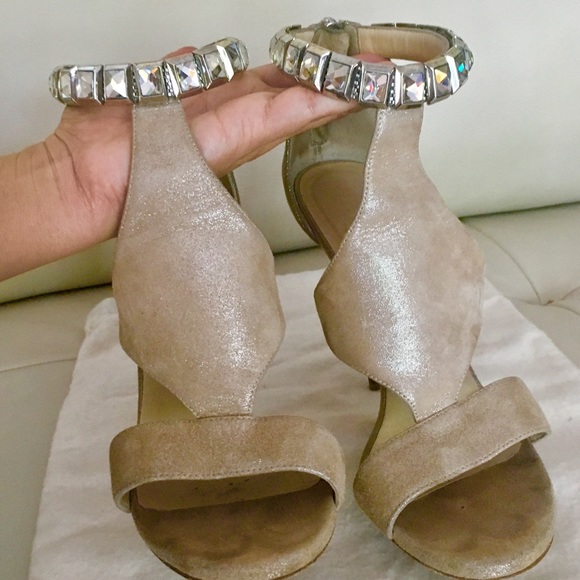 Authentic suede & Swarovski Nude Jimmy choo heels - Picture 8 of 8