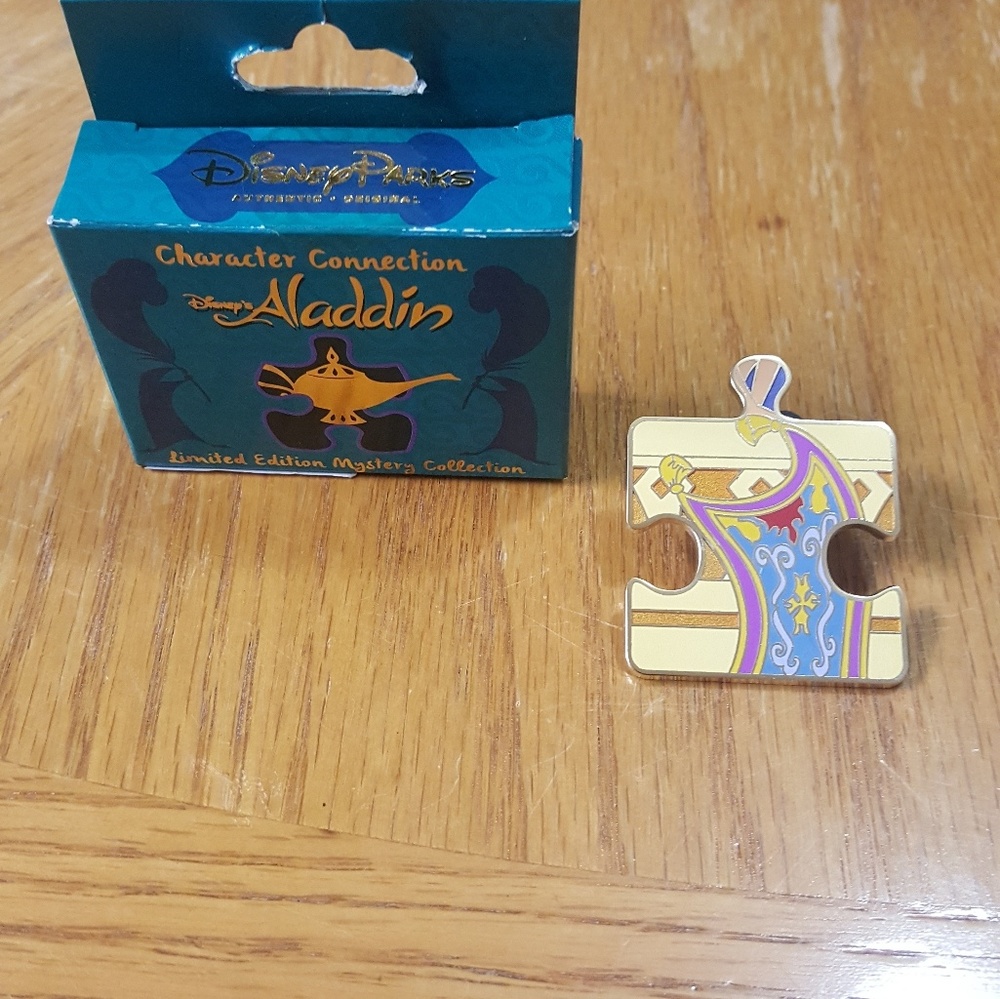 Disney Aladdin puzzle pin -Magic Carpet