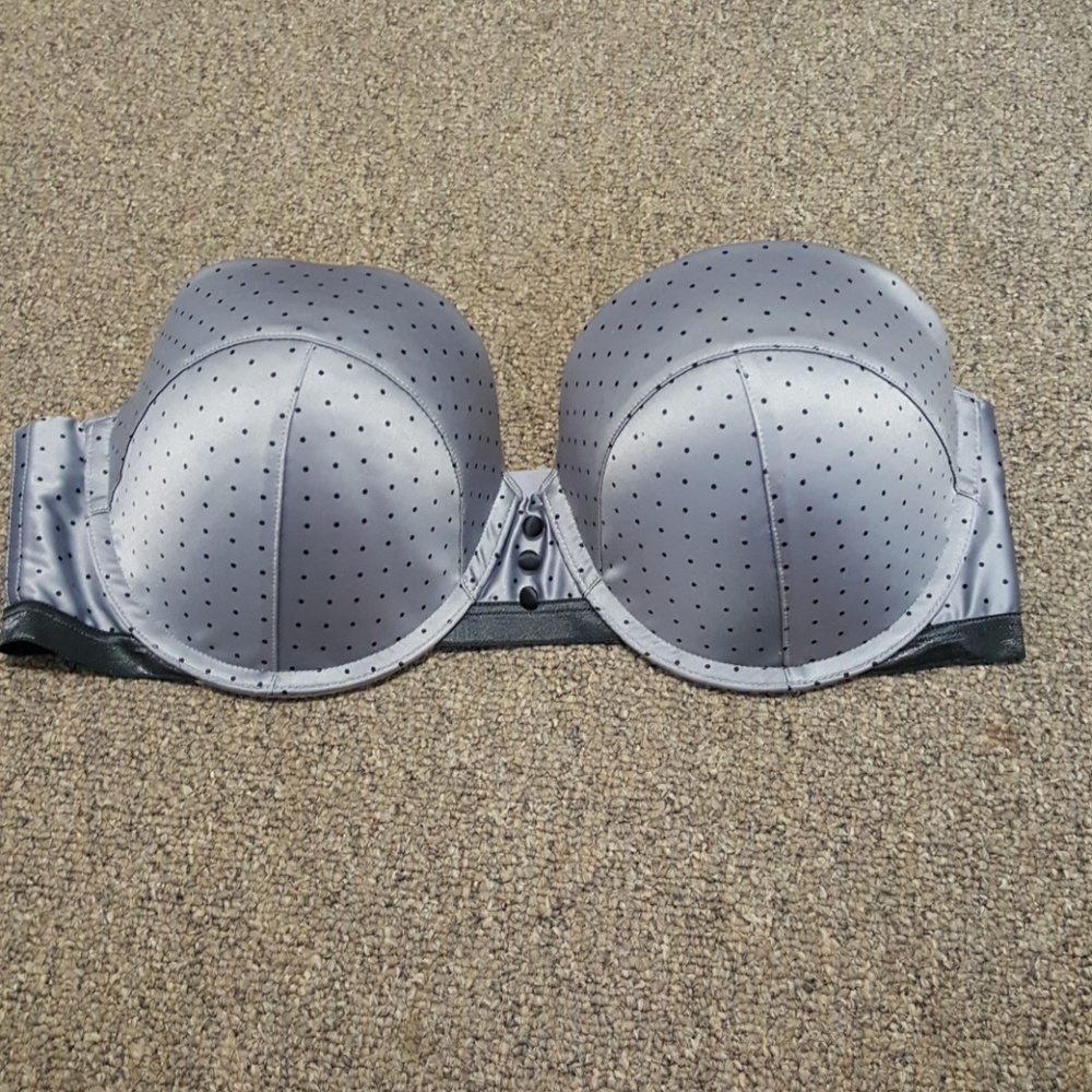 *SOLD* Silver aerie padded strapless bra