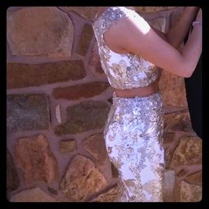Beautiful 2 piece prom dress