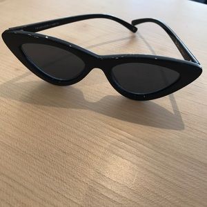 Adam Selman & Le specs