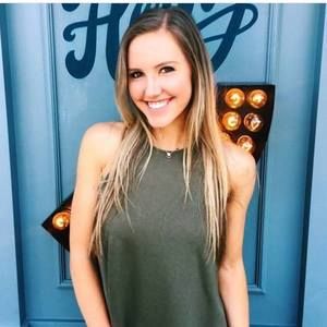 Meet your Posher, Alicia