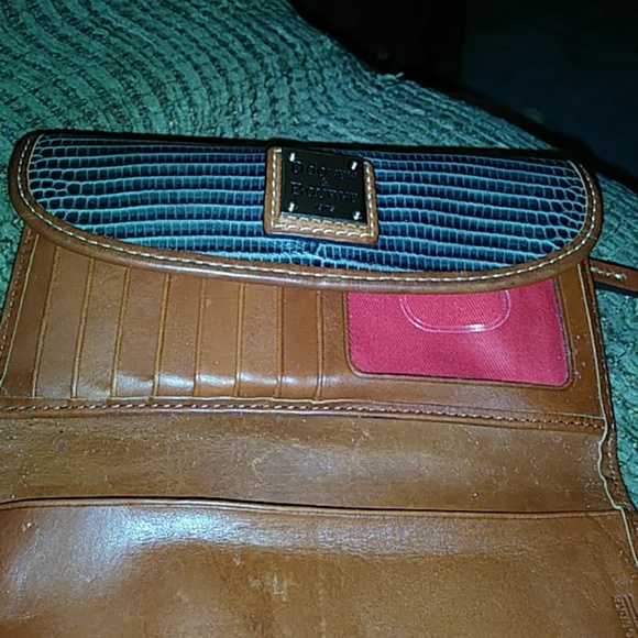 Wallet - Picture 2 of 3