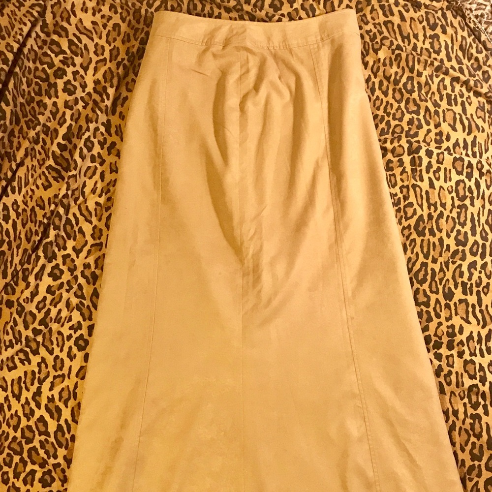 Liz Claiborne tan long skirt