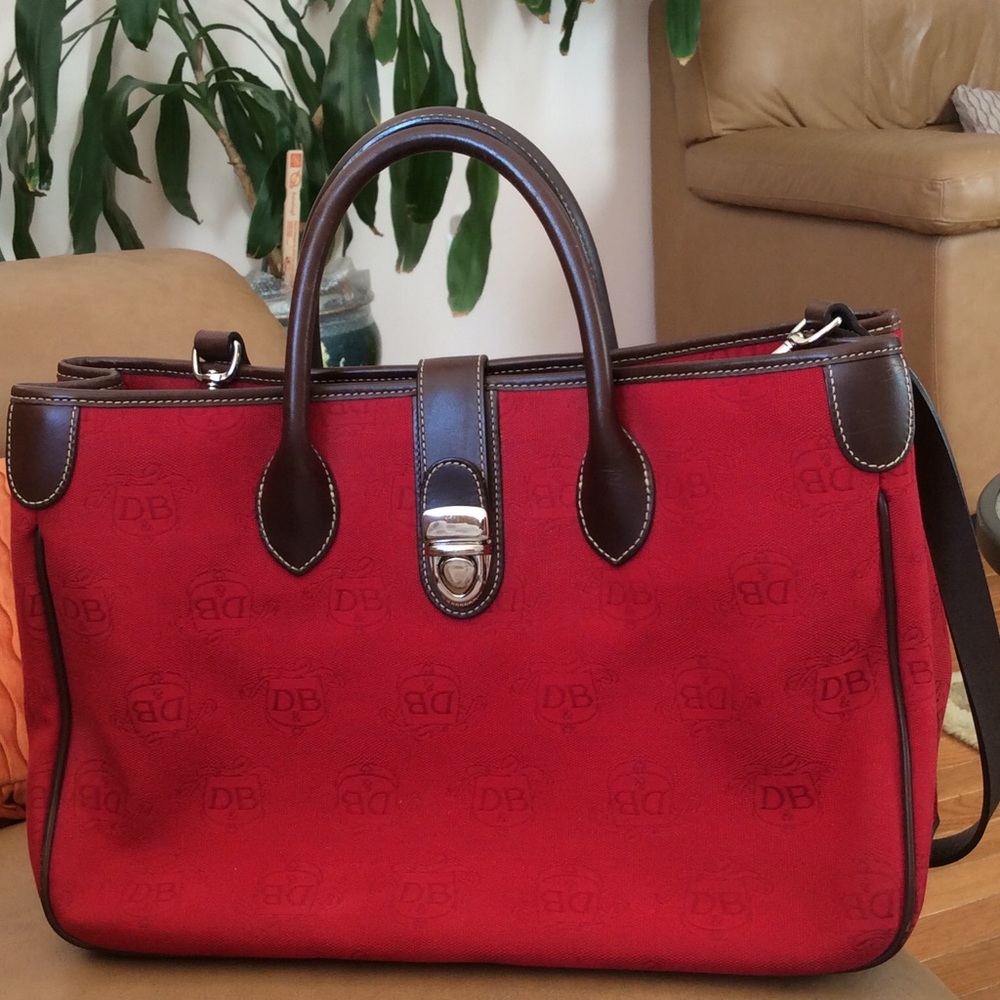 Dooney & Bourke bag