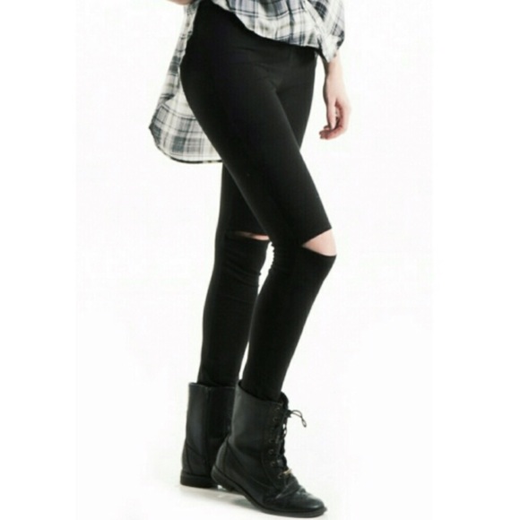 BLACK HIGH WAISTED LEGGINGS WITH CUT OUT KNEES - Picture 5 of 5
