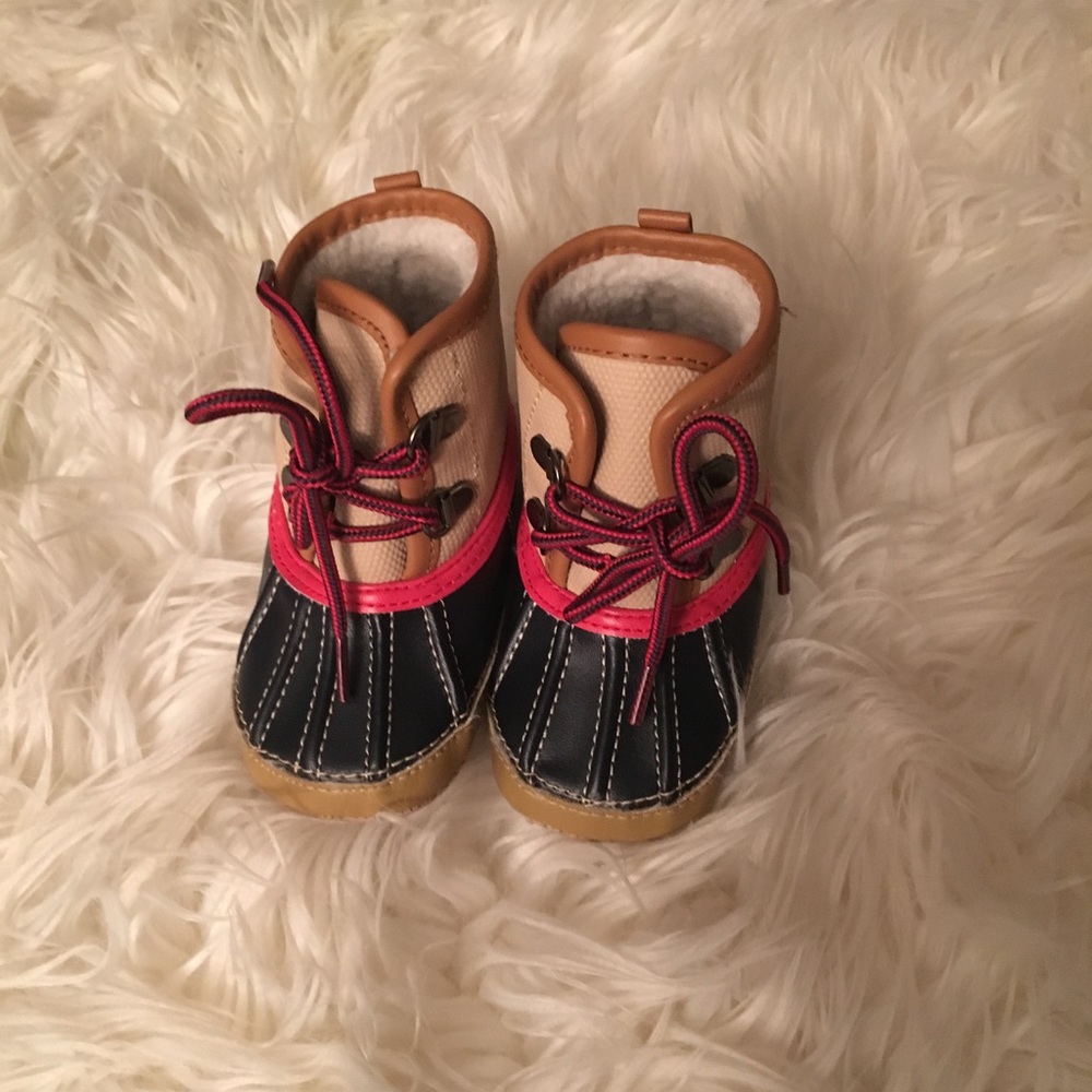 Boys GAP boots! 🔴🔴SOLD