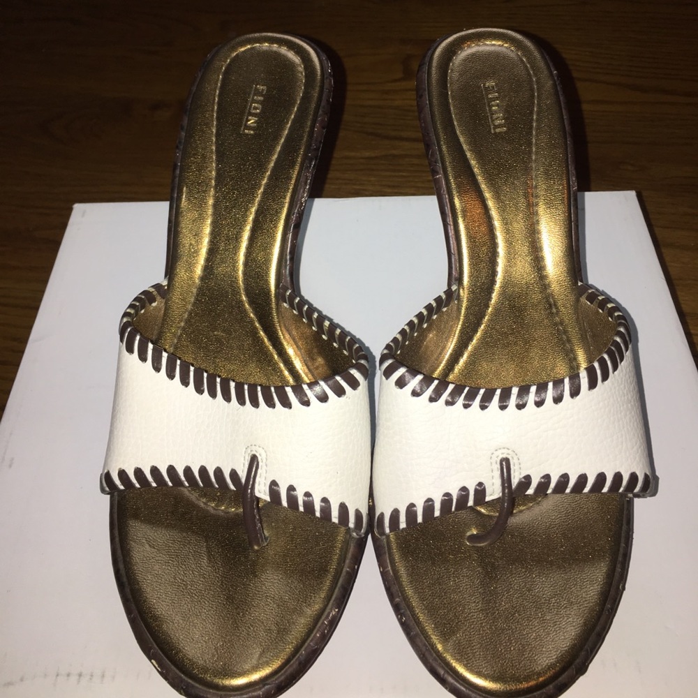 Shoes. Size 9. By fioni.
