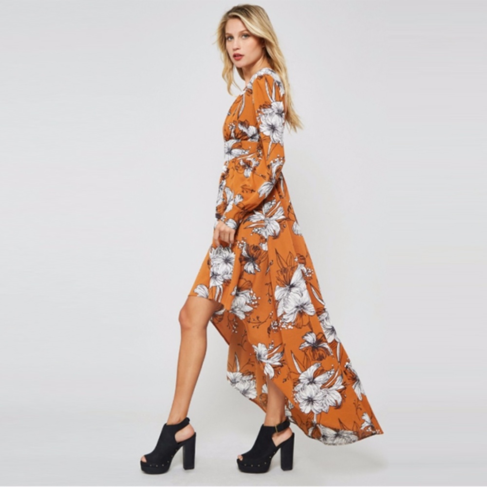 Pre-order. Floral print hi-low hem romper -Ginger