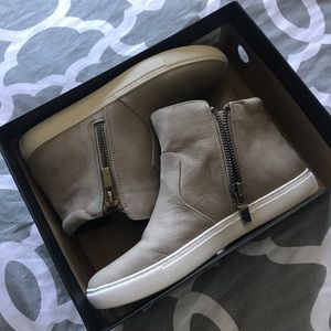 Kenneth Cole Shoes. Women's size 8.5. Worn twice.