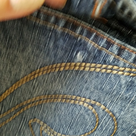 Shorts - Picture 3 of 4