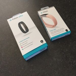Fitbit Alta and leather accessory band