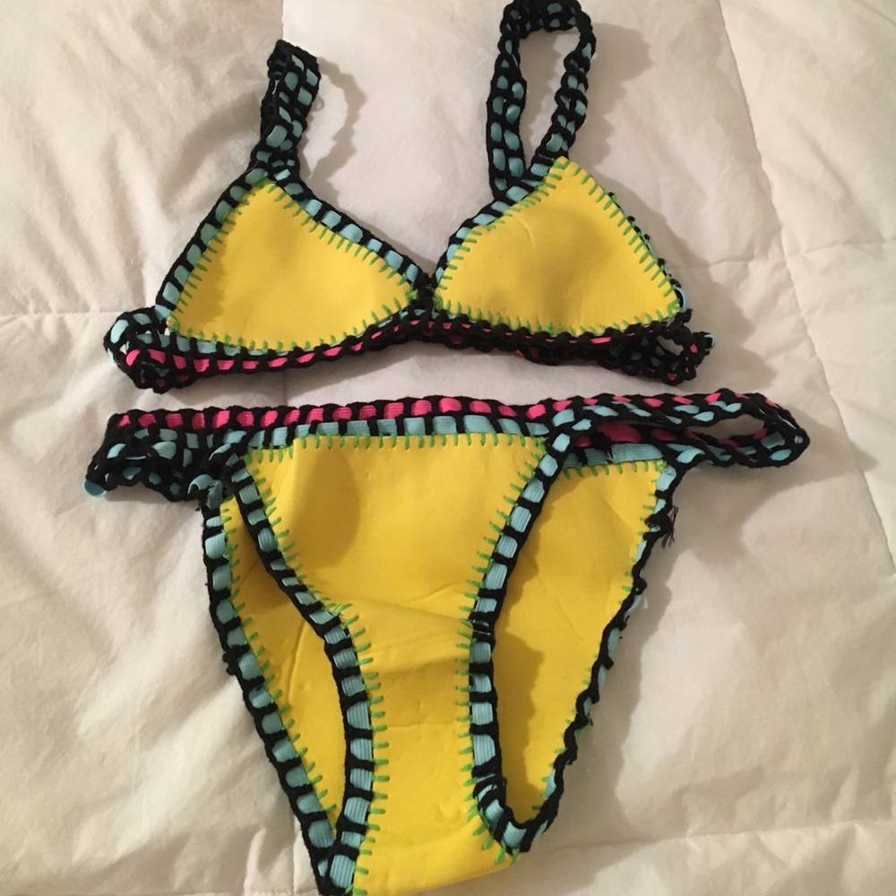 ABAD x Missguided bikini