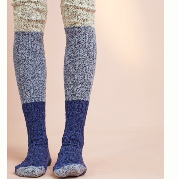 Thigh High Luxury Cable Knit Socks - Picture 3 of 14