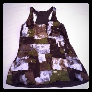 green pattern tank