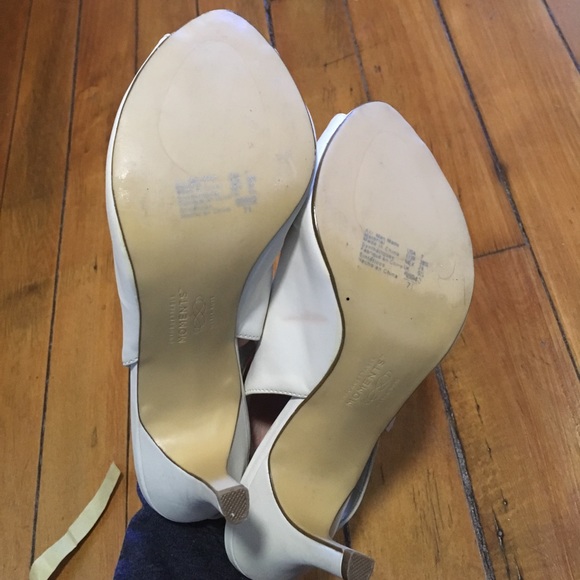 Size 7  Lela Rose white heels - Picture 3 of 7