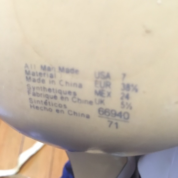 Size 7  Lela Rose white heels - Picture 4 of 7