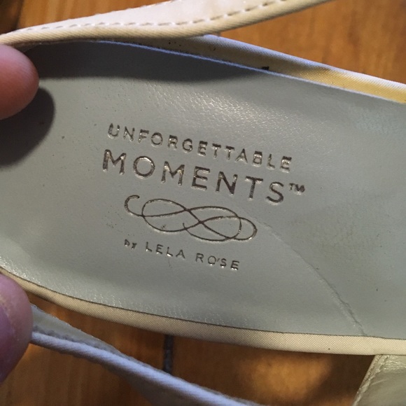 Size 7  Lela Rose white heels - Picture 7 of 7