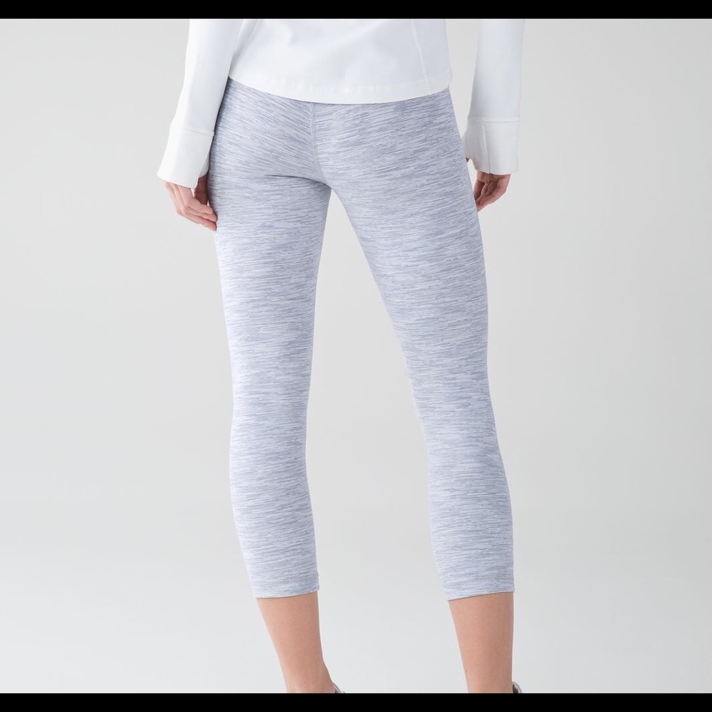 Lululemon Wunder Under Crop III