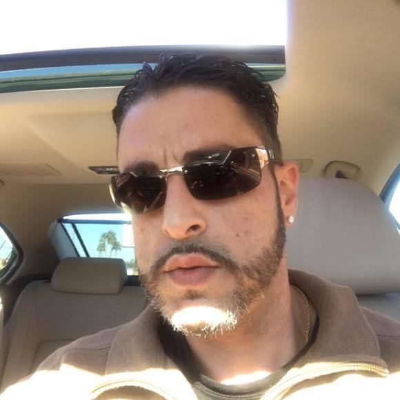 Meet your Posher, David - Picture 1 of 1