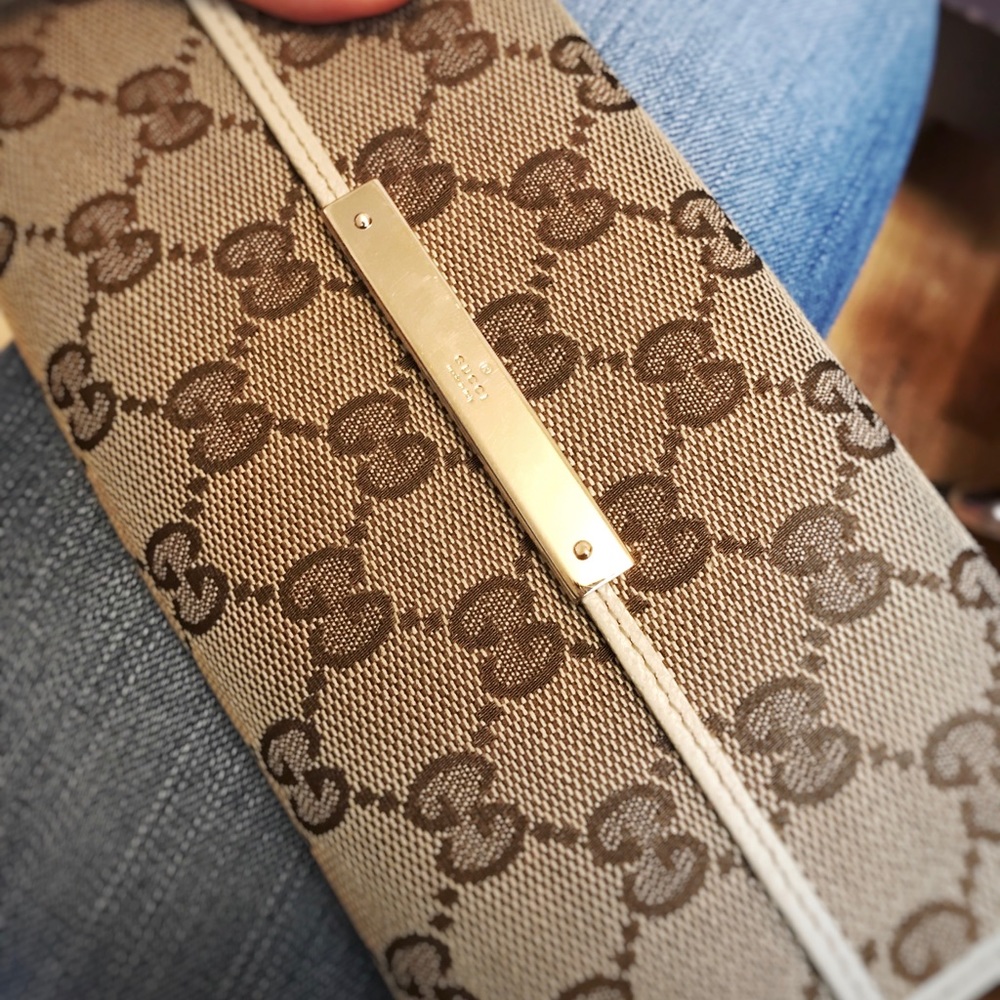 Authentic Gucci wallet