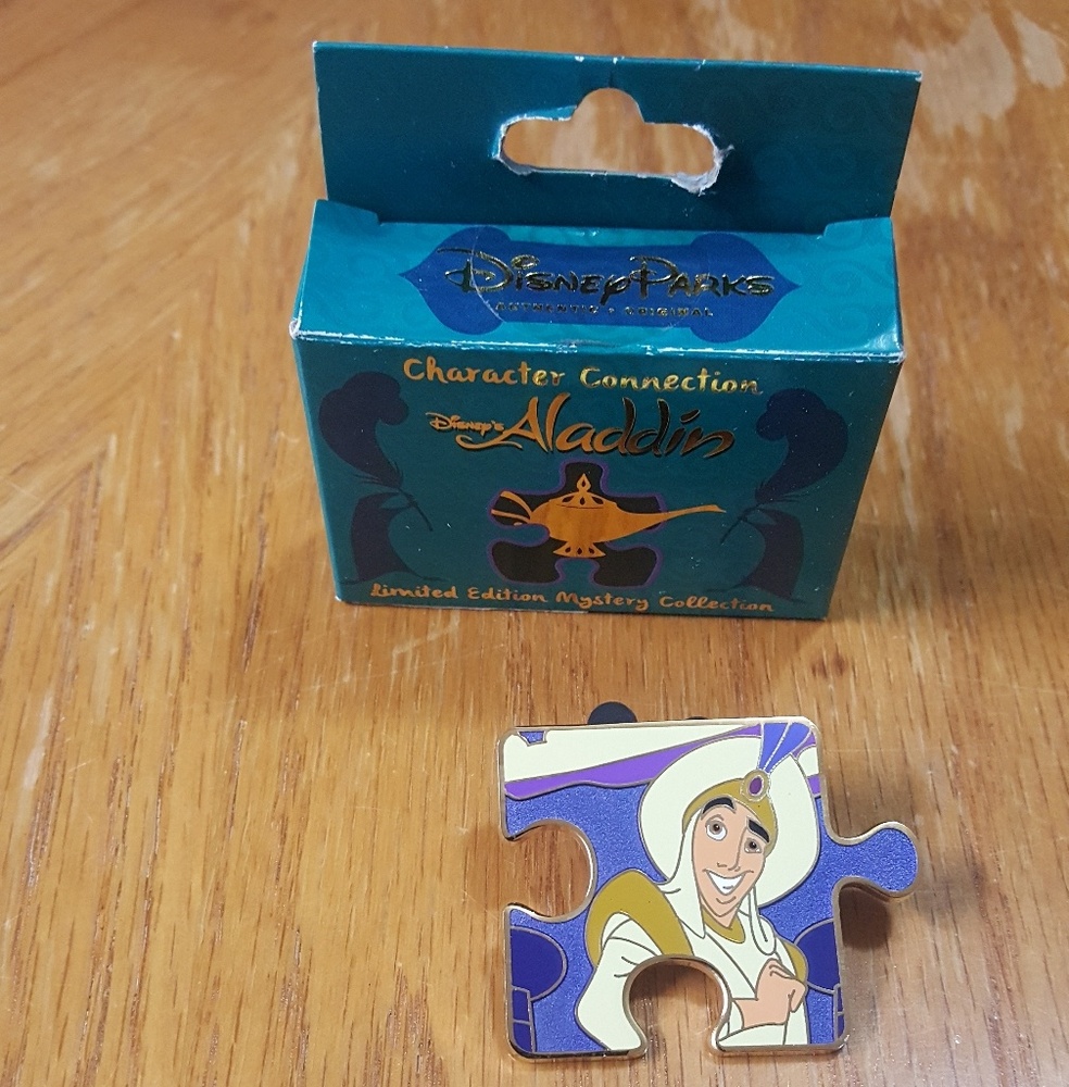 Disney Aladdin puzzle pin, Limited Chaser Aladdin