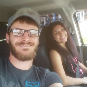 Meet your Posher, Dakota