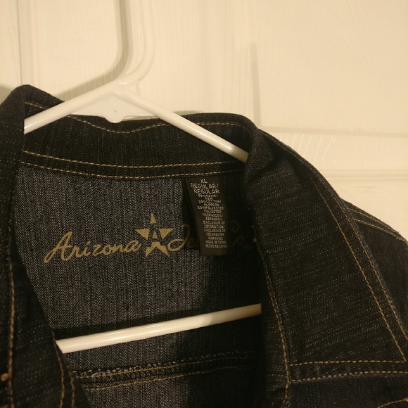 Arizona Jean Jacket - Picture 2 of 4