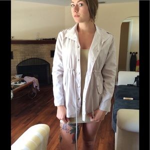 BRAND NEW LIGHTWEIGHT JACKET