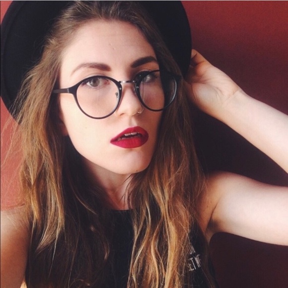 Urban Outfitters Accessories - Black glasses