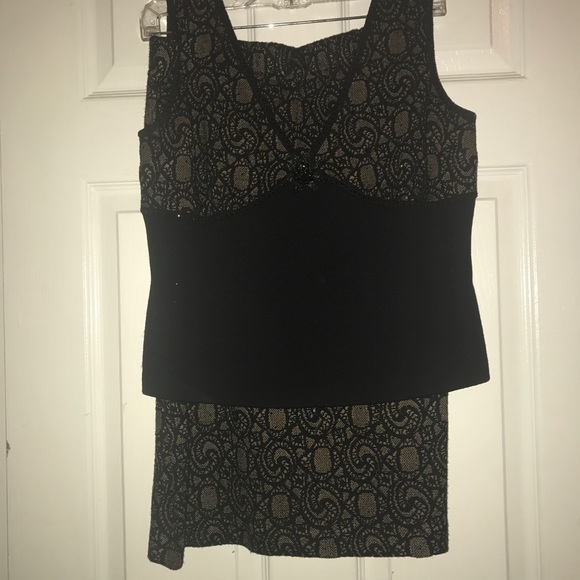 St. John skirt set - Picture 2 of 6