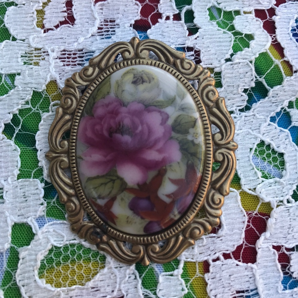 Vintage Floral Brooch