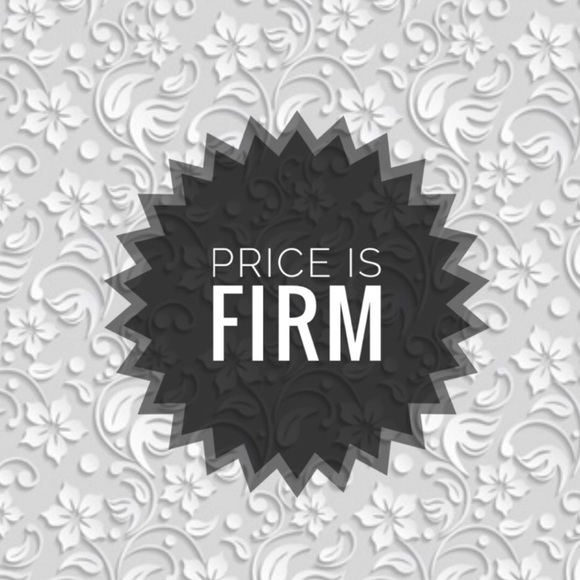 •FINAL PRICE SALE• Burgundy Back Twist Long Sleeve - Picture 7 of 7