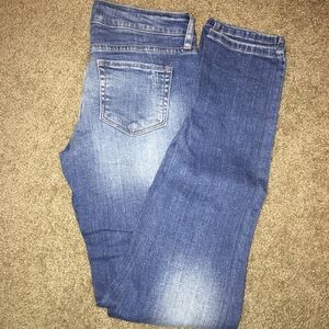 Forever 21 destroyed skinny jeans