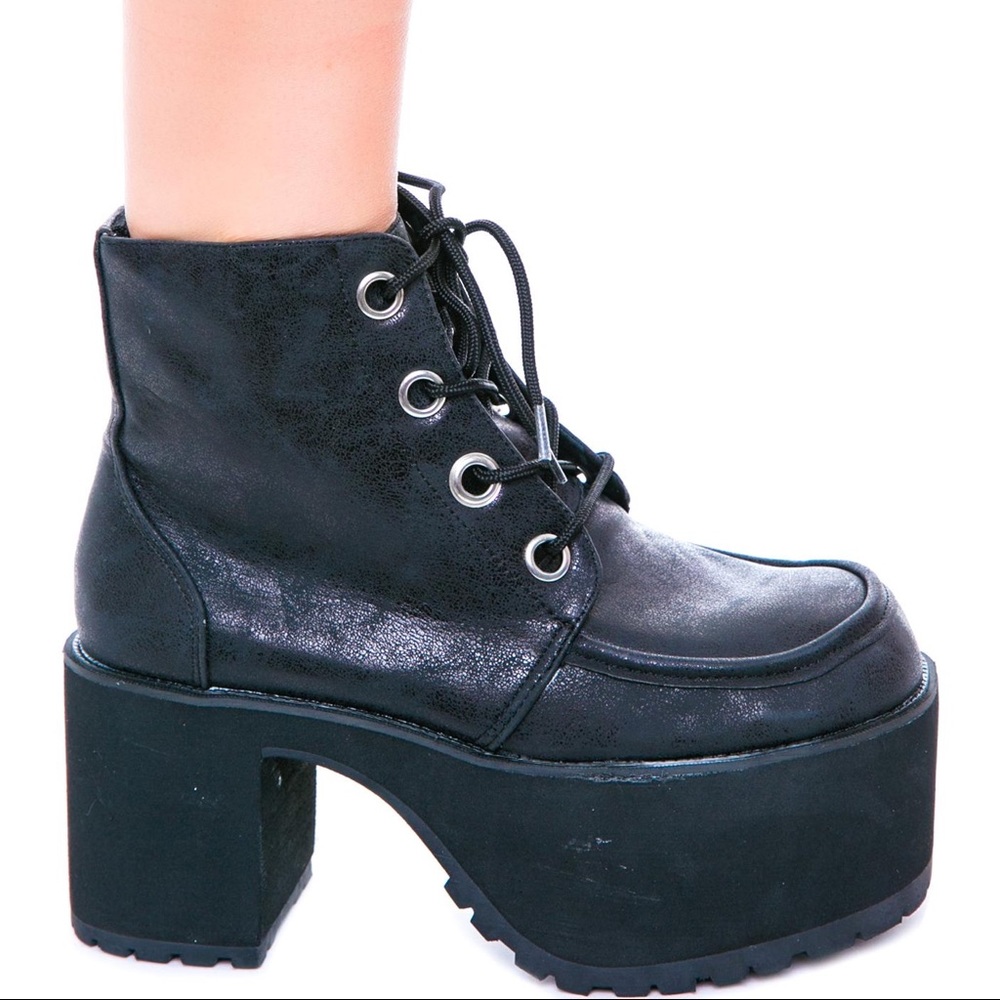 Tuk distressed ankle boot