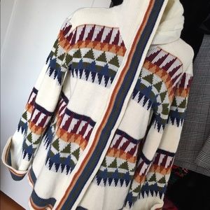 Vtg 70s Aztec rainbow wrap oversized hood sweater