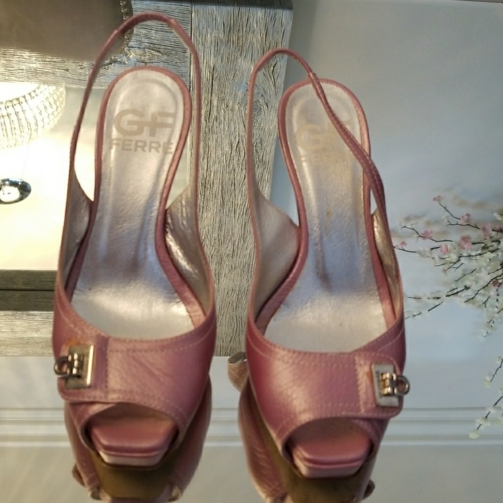 GF Ferre Heels
