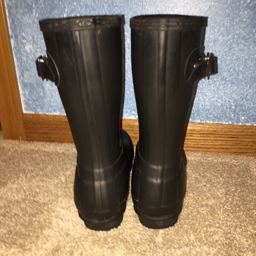 Matte Black Short Hunter Rainboots w/Sweater Socks - Picture 3 of 8