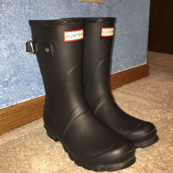 Matte Black Short Hunter Rainboots w/Sweater Socks - Picture 2 of 8
