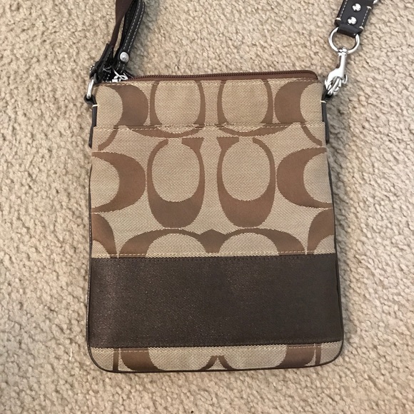 Purse - Picture 2 of 3