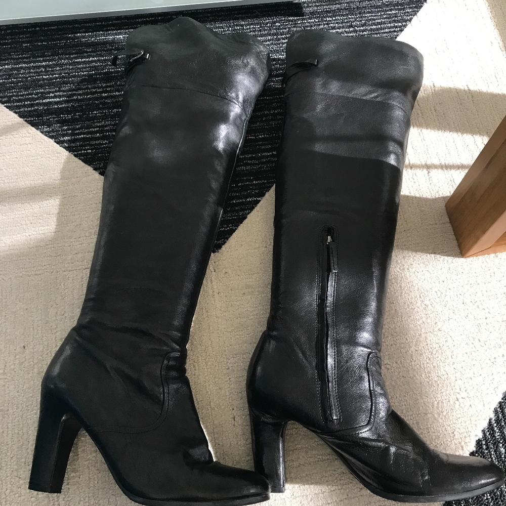 SOLD Se Boutique Over-the Knee Boots