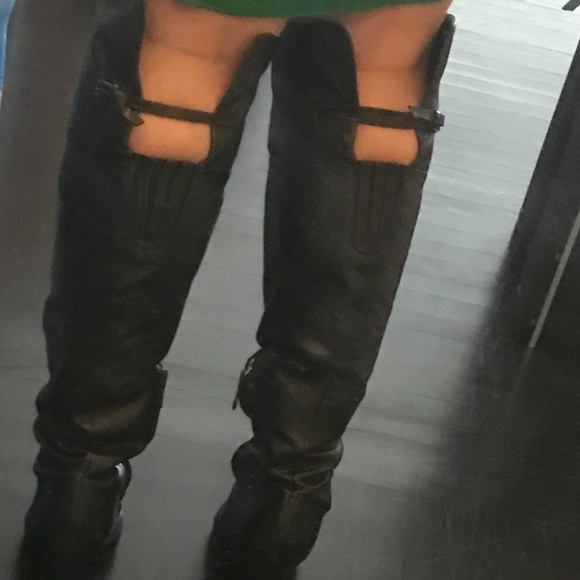 SOLD Se Boutique Over-the Knee Boots - Picture 6 of 8