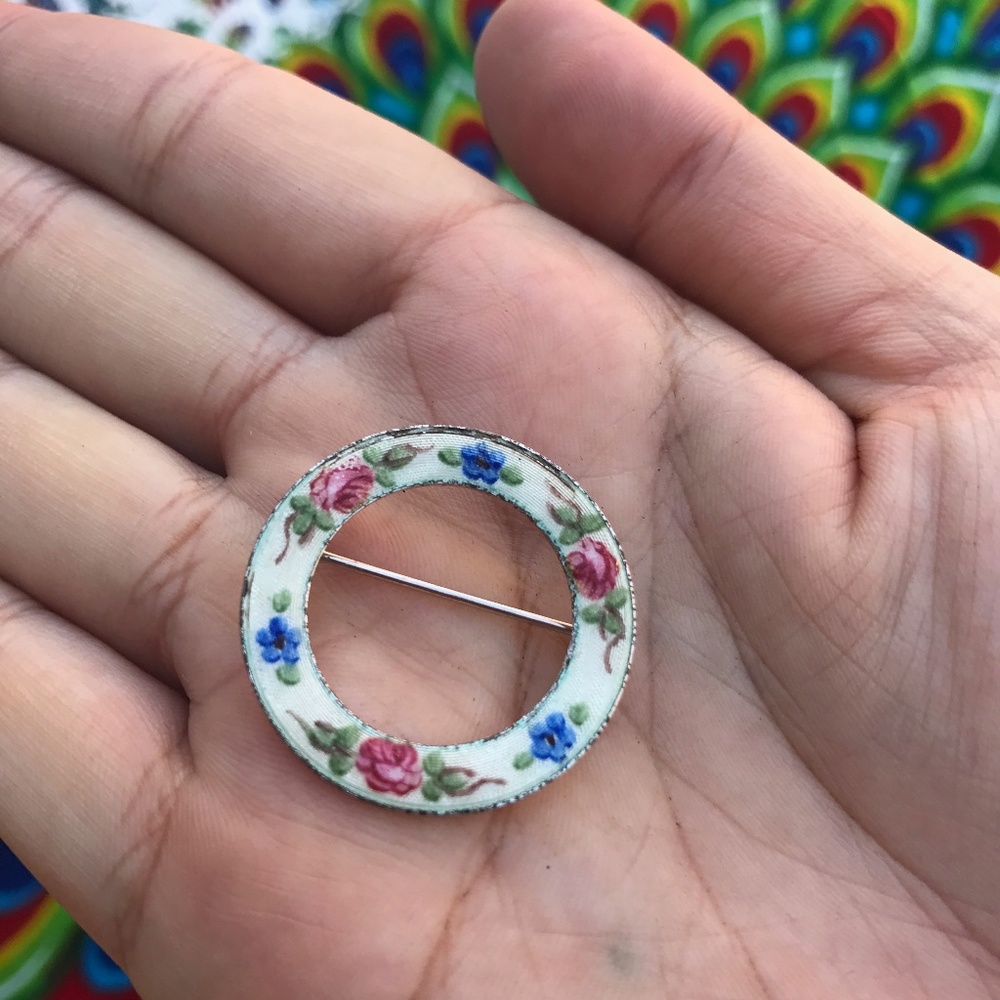 Vintage Sterling Silver Floral Circle Brooch