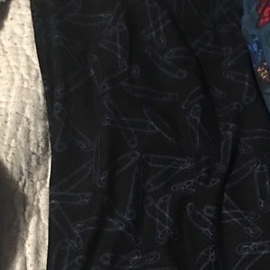 Lularoe TC black leggings with safety pins