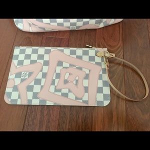 Louis Vuitton limited neverfull pouch