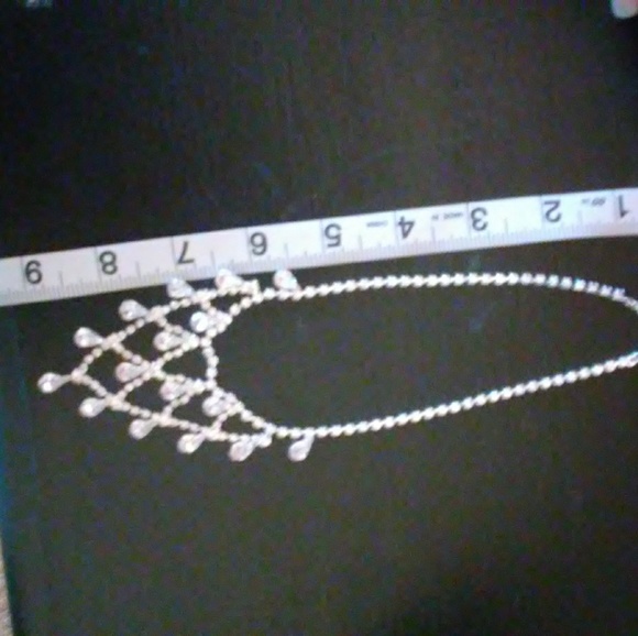 Beautiful formal necklace - Picture 6 of 6