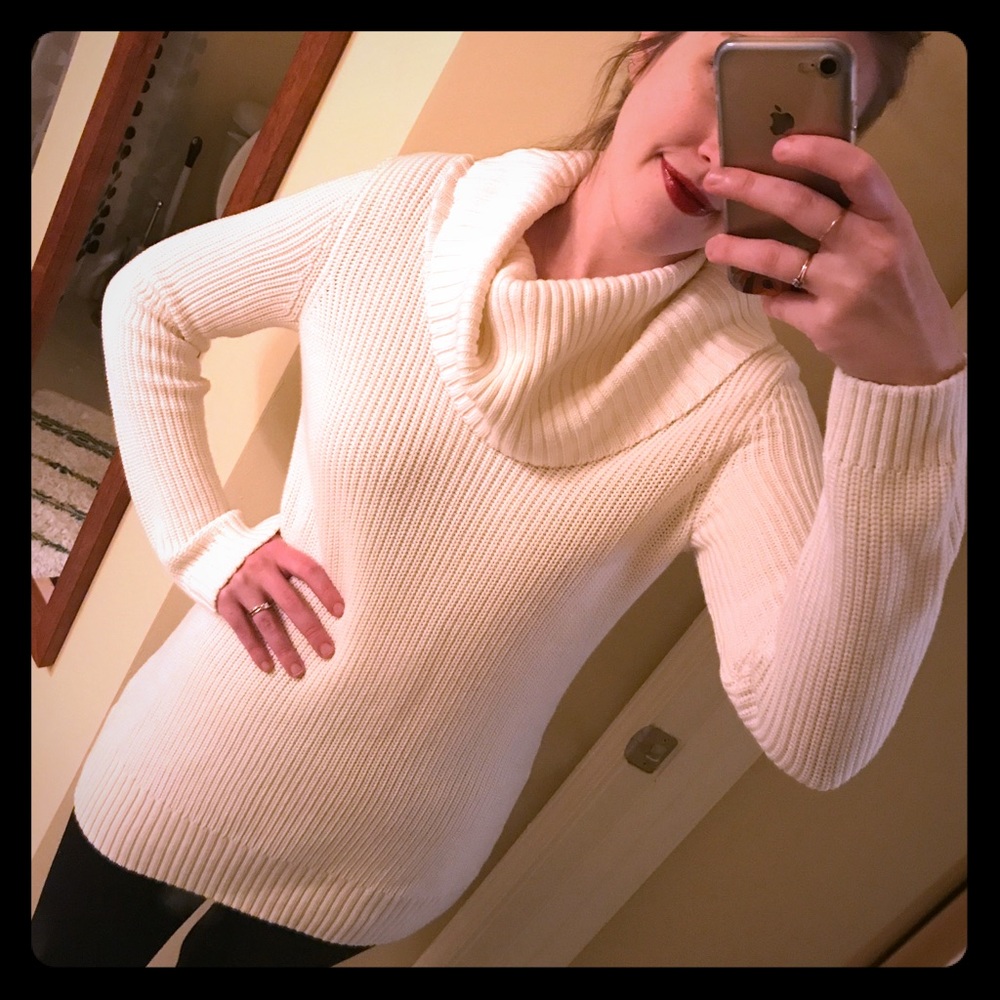 White Cowl Neck Sweater / H&M