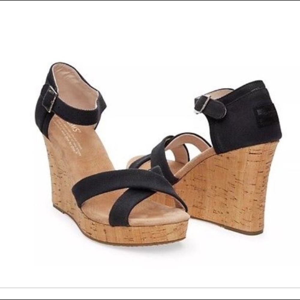 Toms